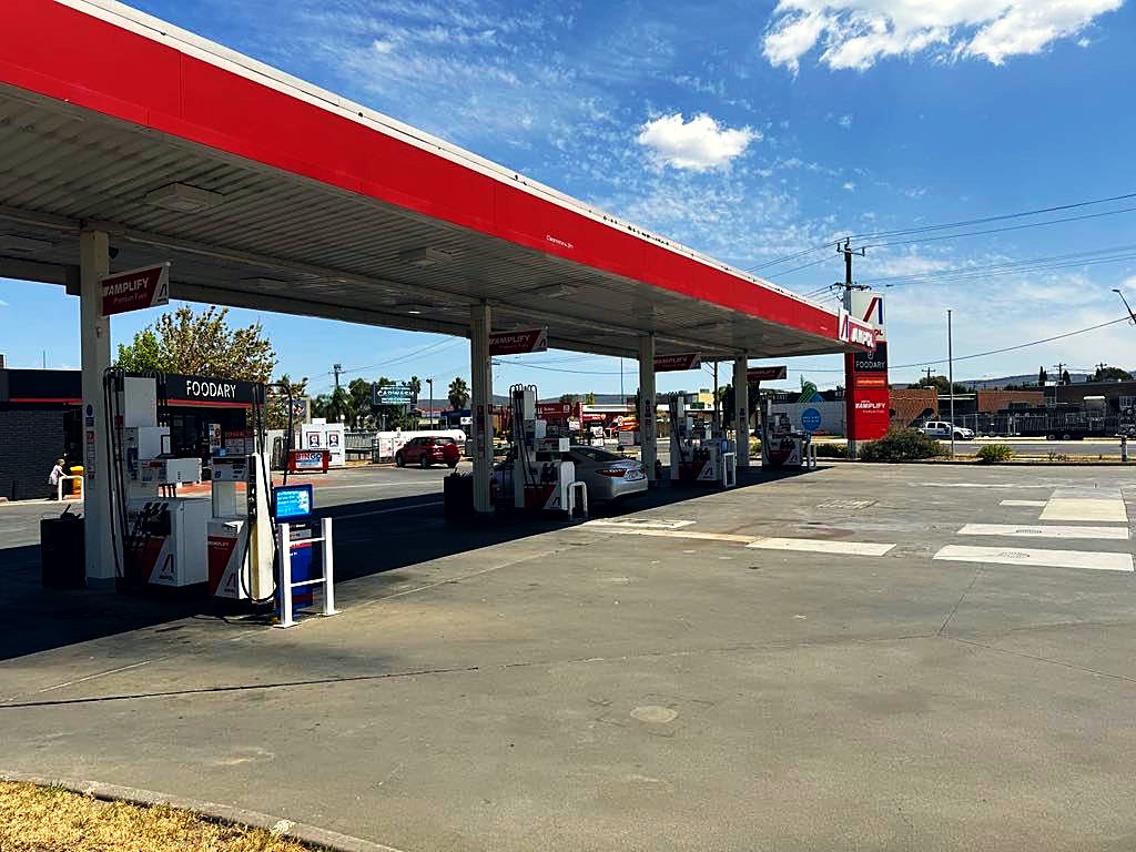 Ampol Lavington, New South Wales fuel site project: tank relining and upgrade (photo 4)