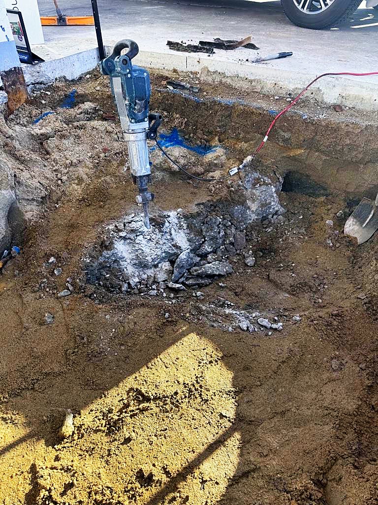 Ampol Lavington, New South Wales fuel site project: tank relining and upgrade (photo 9)